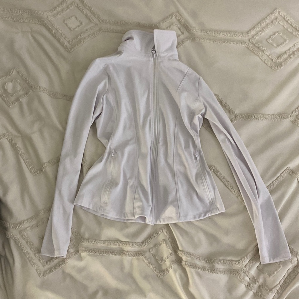 I am selling a comfy white jacket!